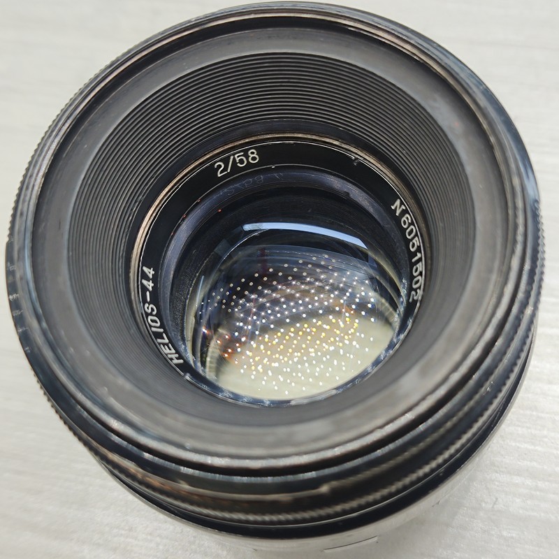 [Product=Lens][Brand=KMZ][Model=HELIOS-44][FocalLength=58][MaxAPT=2][Mount=M39][SN=6051502][Frame=135][Date=20250415][MD5=19423233a9c8fd1281d0d78e2a707974].jpg