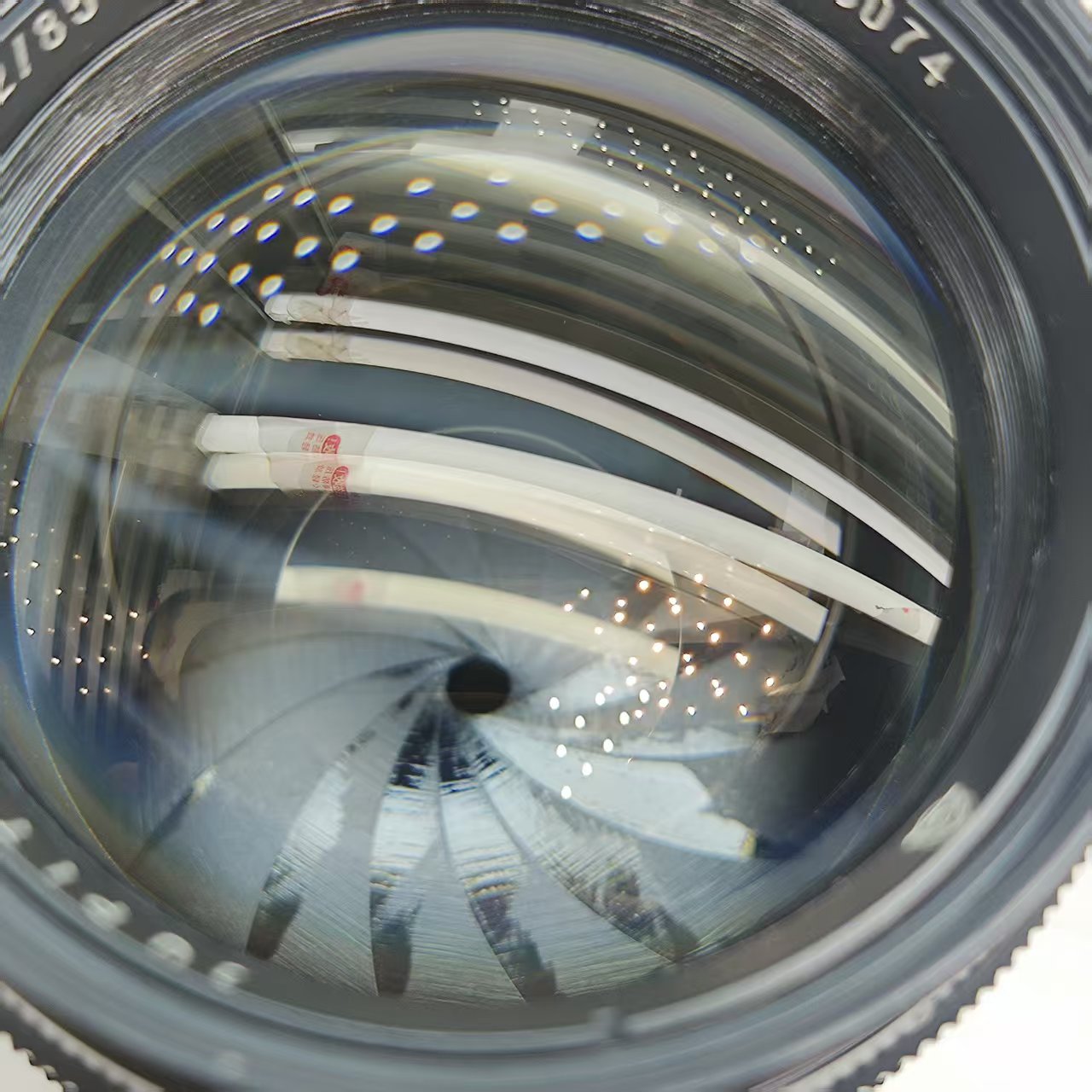 [Product=Lens][Brand=KMZ][Model=JUPITER-9][FocalLength=85][MaxAPT=2][Mount=L39][SN=8803074][Frame=135][Date=20250416][MD5=ef6d021a55279c8291506478163e318d].jpg