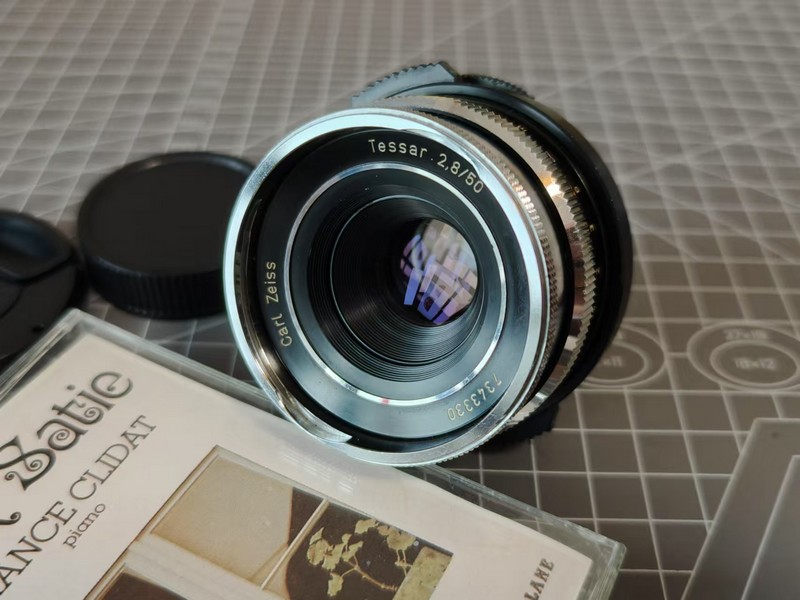 [Product=Lens][Brand=Carl Zeiss][Model=Tessar 50mm F2.8][FocalLength=50][MaxAPT=2.8][Mount=M42][SN=7343330][Frame=135][Date=20250510][MD5=e6de9dc0fdd3d1e67beb18151dc18ae8].jpg