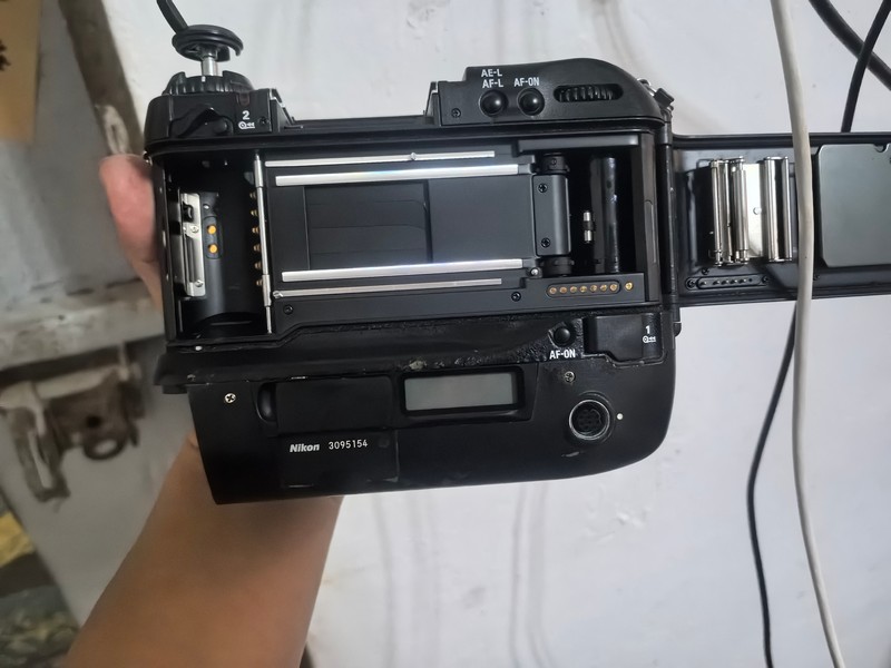[Product=Camera][Brand=Nikon][Model=F5][SN=3095154][Date=20250518][MD5=86dd8fd573845caeb757c5663174f414].jpg