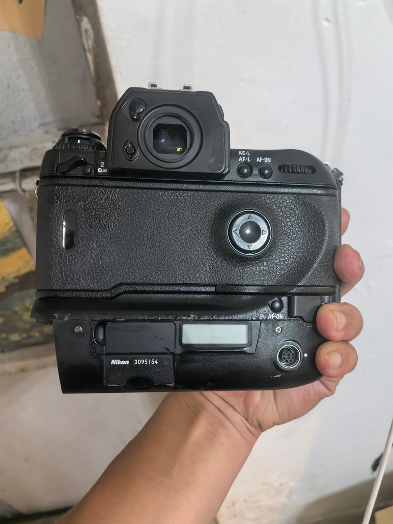 [Product=Camera][Brand=Nikon][Model=F5][SN=3095154][Date=20250518][MD5=119775451e25716d1f455ae401c2552b].jpg