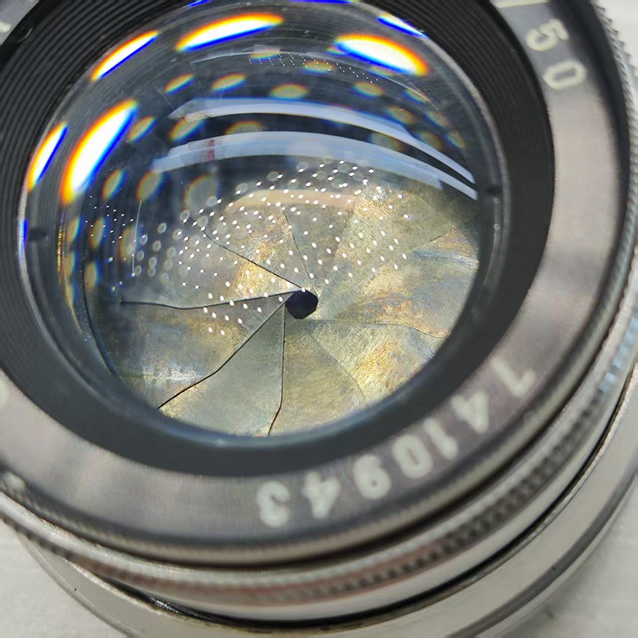 [Product=Lens][Brand=KMZ][Model=ЮПИТЕР-8M][FocalLength=50][MaxAPT=2][SN=7410943][Frame=135][Date=20250518][MD5=7e575d8664350ec4457104fa36eb280d].jpg