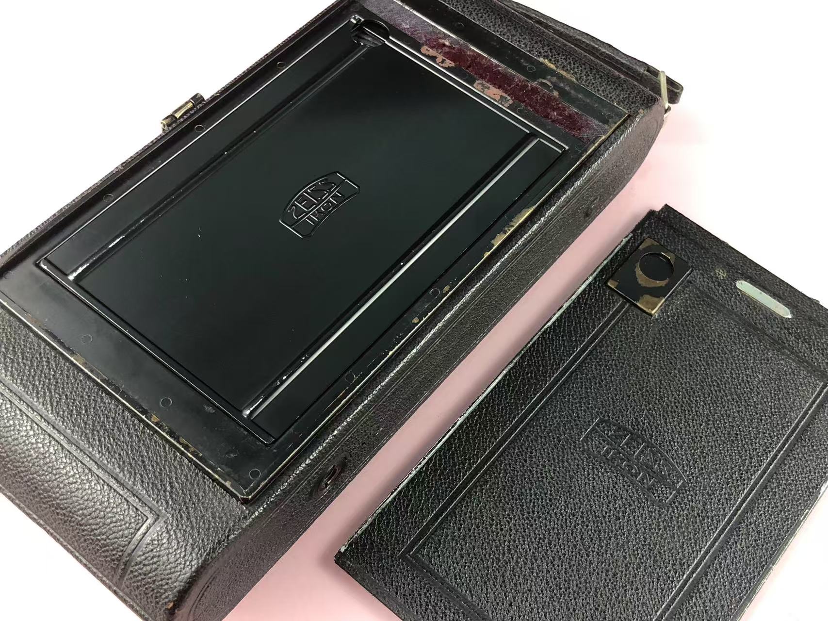[Product=Camera][Brand=Zeiss Ikon][Model=Nixe 595_1][Date=20250526][MD5=138553c838e7d320884279f177005438].jpg