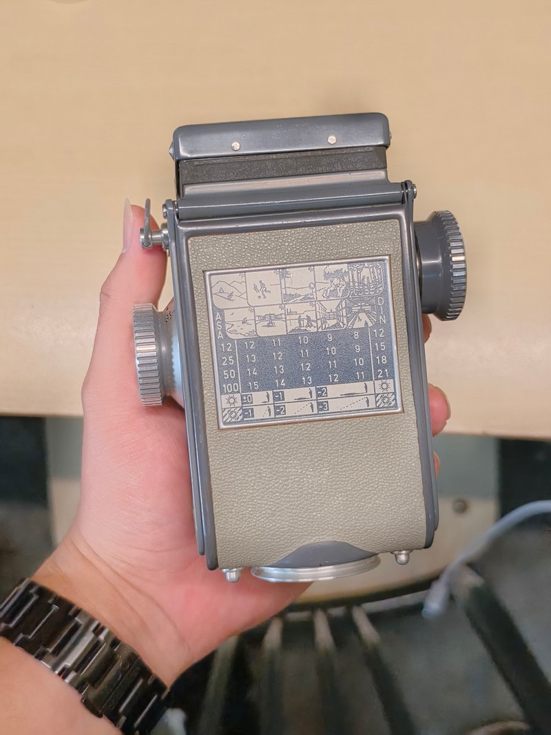 [Product=Camera][Brand=Rollei][Model=ROLLEIFLEX][Date=20250528][MD5=1b97269c17b0930ee7129b3ab0c1ec58].jpg