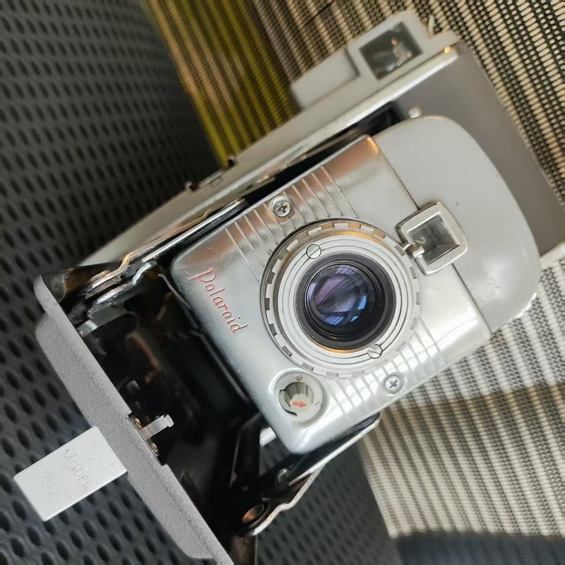 [Product=Camera][Brand=POLAROID][Model=Land CAMERA Model 80][Date=20250531][MD5=d94ec8f82e57f527d946aa64f4f0ac81].jpg