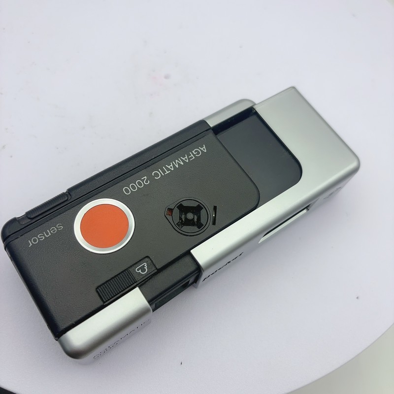 [Product=Camera][Brand=Agfa][Model=AGFAMATIC 2000][Date=20250605][MD5=82bbac950d193431a53090c857259873].jpg