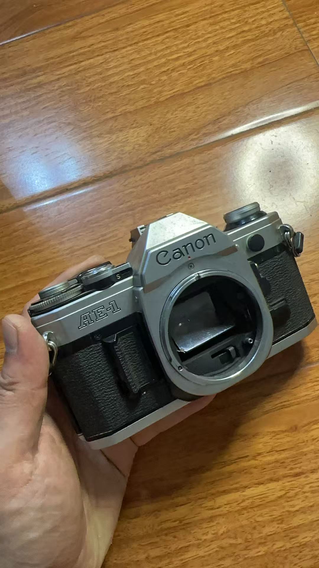 [Product=Camera][Brand=Canon][Model=AE-1][SN=1690532][Date=20250623][MD5=82058e7e8c1ef00fe6844ed1b7c18fe2].jpg