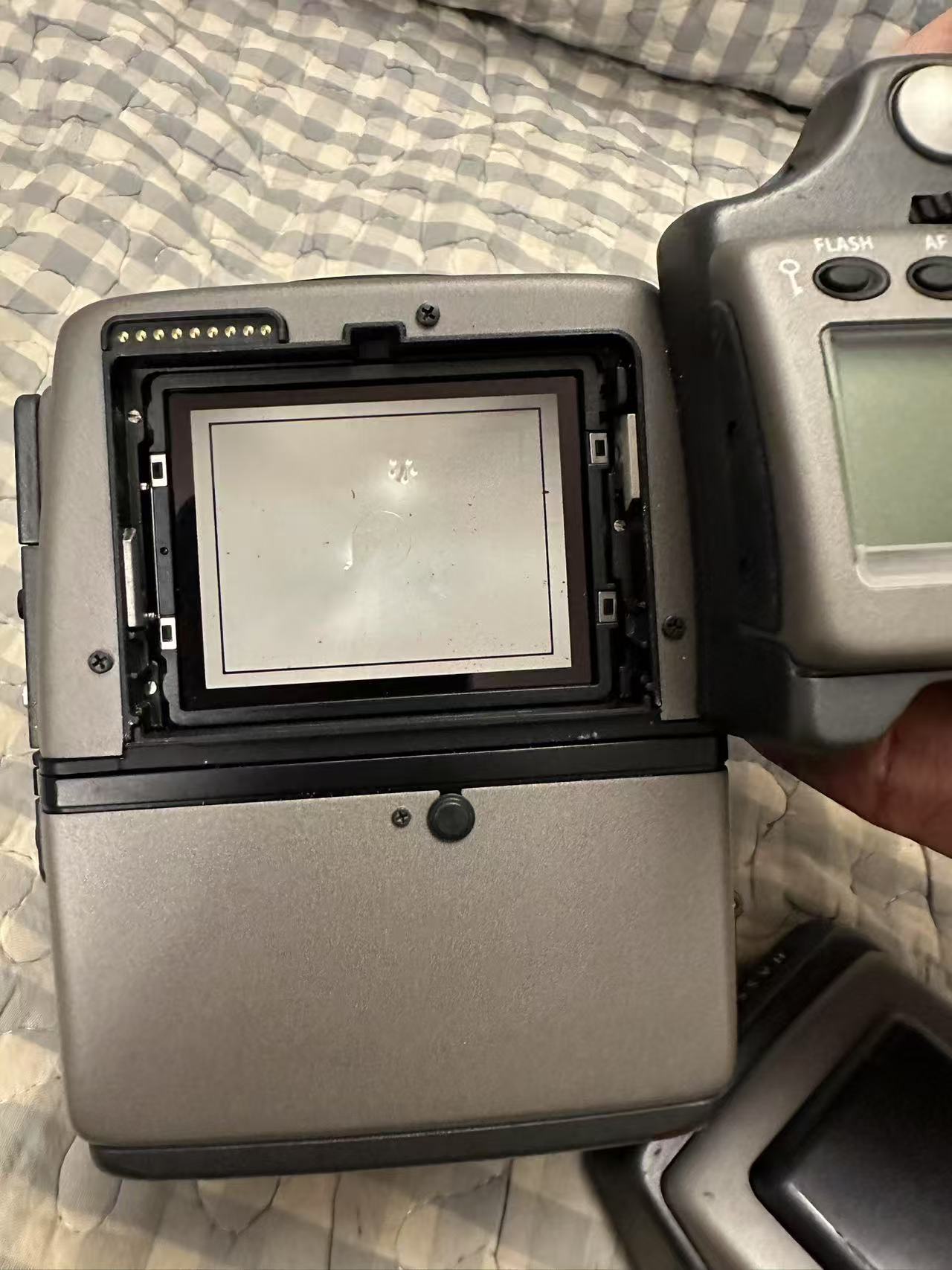 [Product=Camera][Brand=HASSELBLAD][Model=H4D][SN=70VS29543][Date=20250702][MD5=2971b5a16779839e54381b5952a43465].jpg