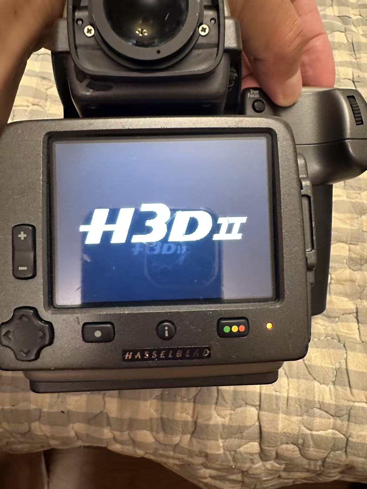 [Product=Camera][Brand=HASSELBLAD][Model=H4D][SN=70VS29543][Date=20250702][MD5=498cb4a1e22d3ae95f4587484b0c2388].jpg