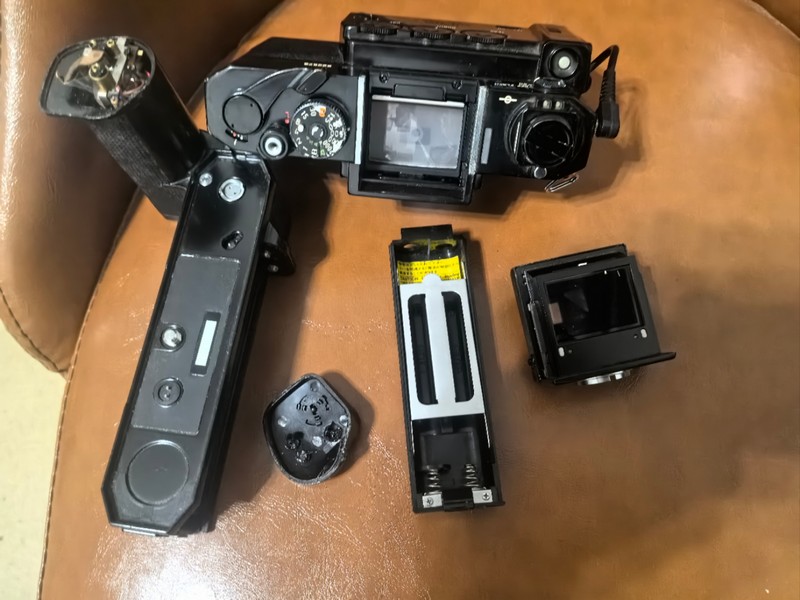 [Product=Camera][Brand=Canon][Model=F-1][SN=222578][Date=20250620][MD5=952753377e690ad237f44dfe897b53c0].jpg