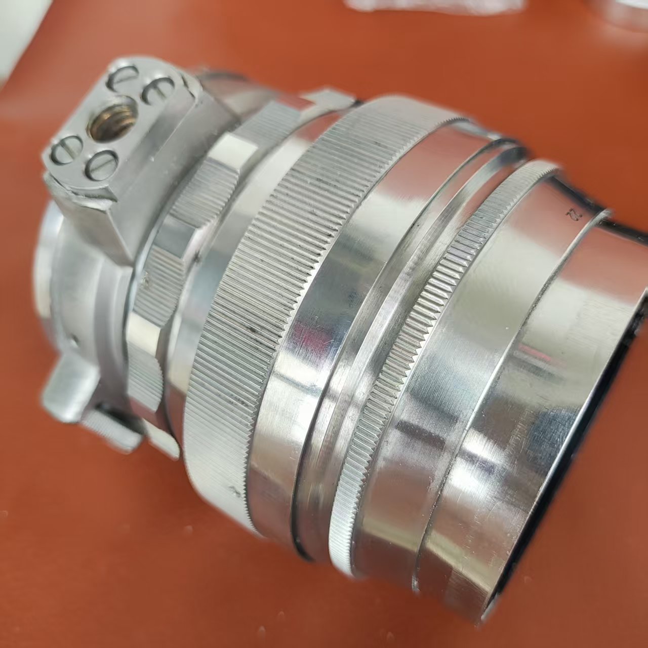 [Product=Lens][Brand=KMZ][Model=ГЕЛИОС-40][FocalLength=85][MaxAPT=1.5][Mount=M39][SN=668301][Frame=135][Date=20250627][MD5=b8d7a4a0f9bde9cb5c607d4b4a77d282].jpg