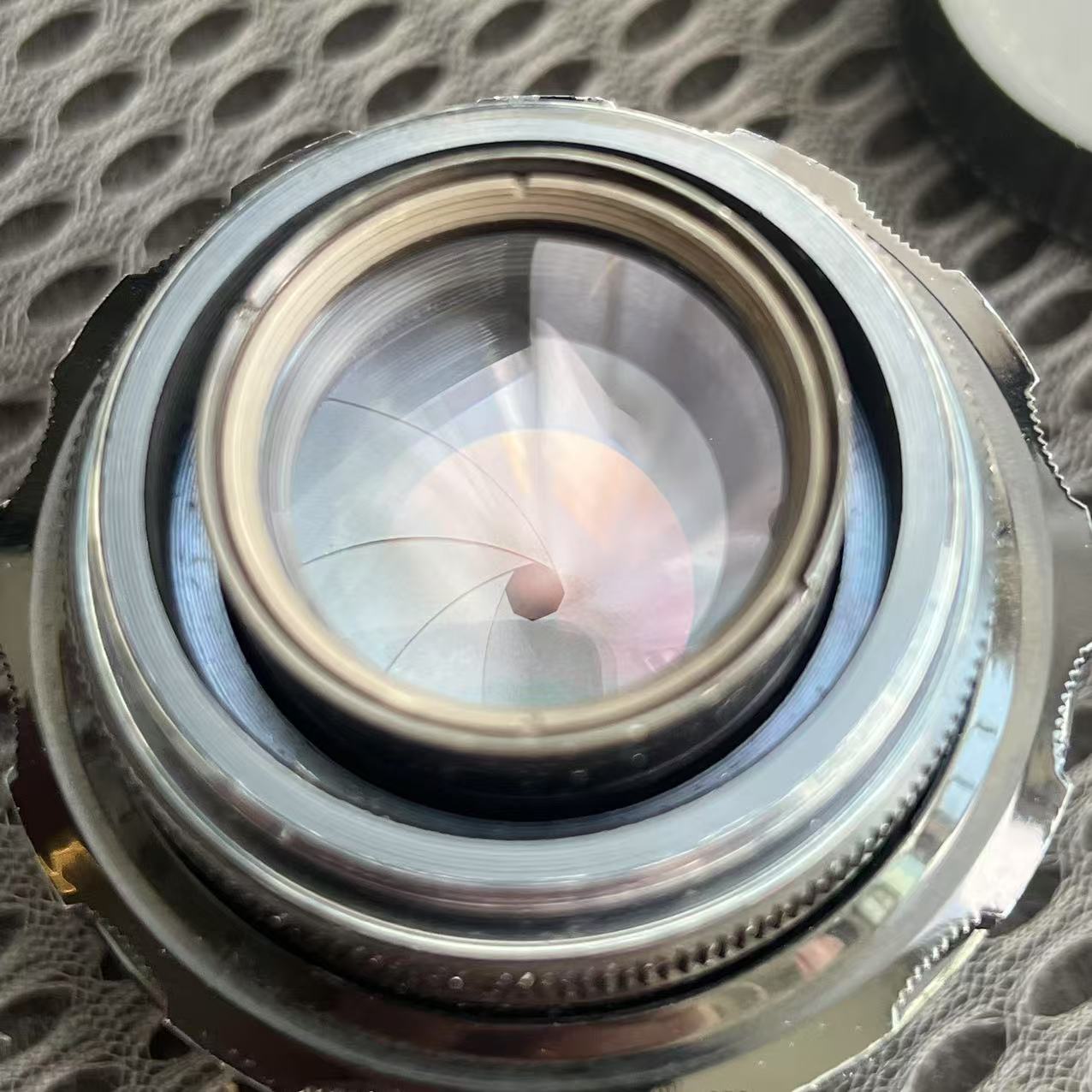 [Product=Lens][Brand=KMZ][Model=HELIOS-44-2][FocalLength=58][MaxAPT=2][Mount=M42][SN=7269666][Frame=135][Date=20250723][MD5=3bf54b03e4506bc0017c3ca0e8838a7d].jpg