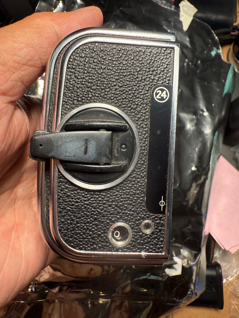 [Product=Camera][Brand=HASSELBLAD][Model=503CX][SN=11ES13941][Date=20250718][MD5=66f918c3eb68ba3f30b48f81324ef73e].jpg