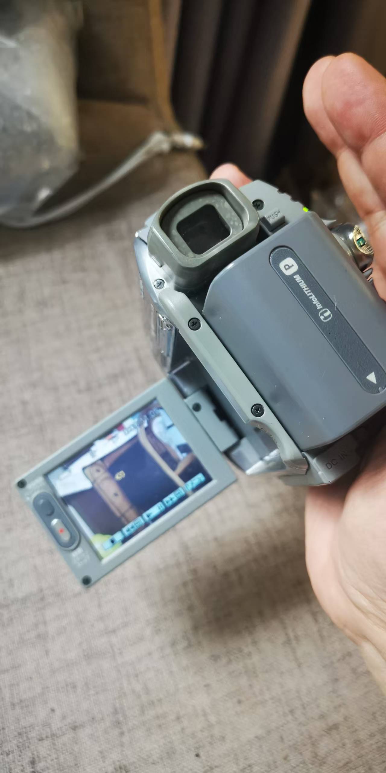 [Product=Camera][Brand=SONY][Model=DCR-HC40][SN=90146][Date=20250816][MD5=efe80c73fa541568d097d4ce5642cf54].jpg