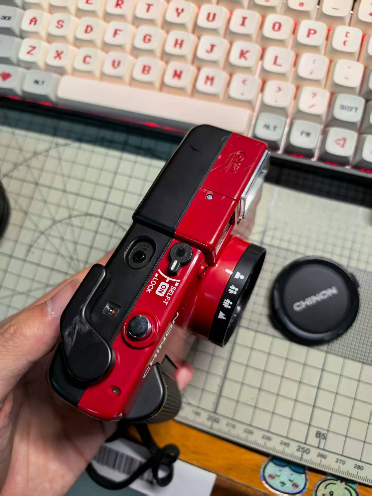 [Product=Camera][Brand=CHINON][Model=35FS][Date=20250905][MD5=53fc184ce7d2bff3ae36703291119a14].jpg