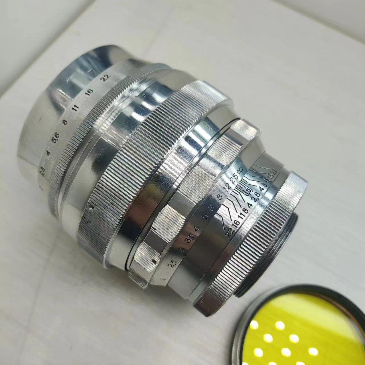 [Product=Lens][Brand=KMZ][Model=HELIOS-40][FocalLength=85][MaxAPT=1.5][Mount=M39][SN=000455][Frame=135][Date=20241205][MD5=ed1e61543699c763591d415f615ee2d6].jpg