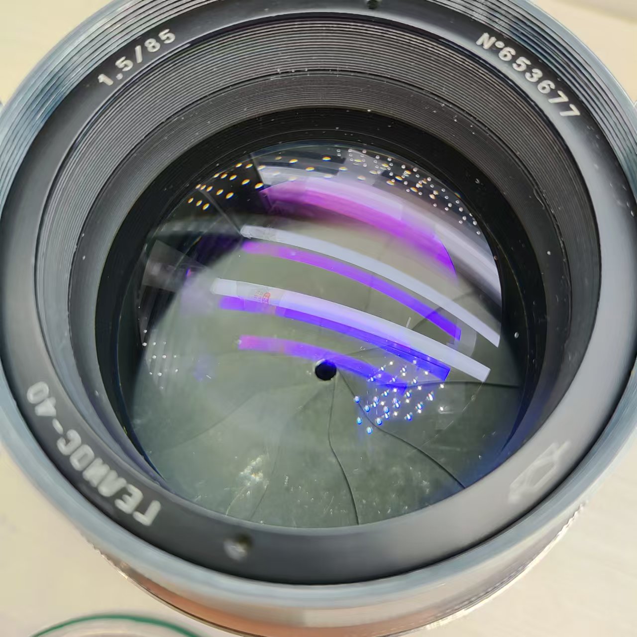 [Product=Lens][Brand=KMZ][Model=ГЕЛИОС-40][FocalLength=85][MaxAPT=1.5][Mount=M39][SN=653677][Frame=135][Date=20250111][MD5=615e833ccf60a3d8c7ea3239e113c7d1].jpg