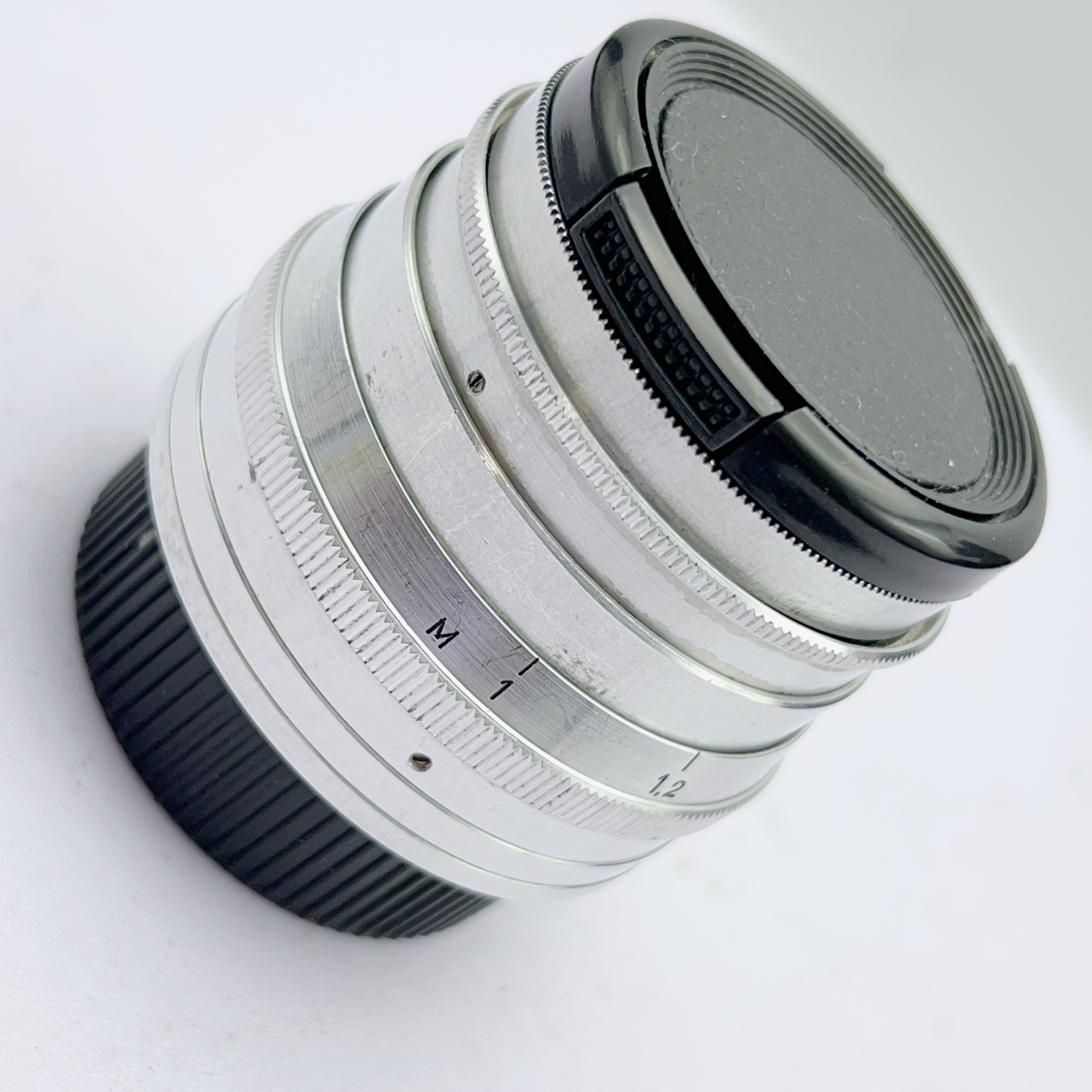 [Product=Lens][Brand=KMZ][Model=ЮПИТЕР-8][FocalLength=50][MaxAPT=2][Mount=L39][SN=6211412][Frame=135][Date=20250205][MD5=13dfdca3a4033f1e50548ecfa2d89ff0].jpg