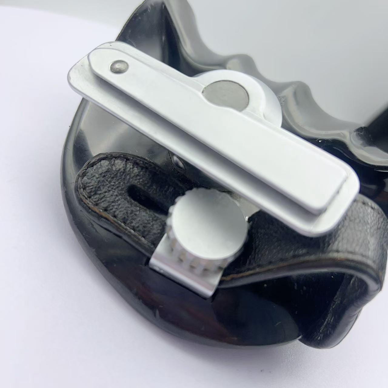 [Product=Grip][Brand=Linhof][Date=20250206][MD5=f05133c6715336c699f6ed41c2ce37f6].jpg