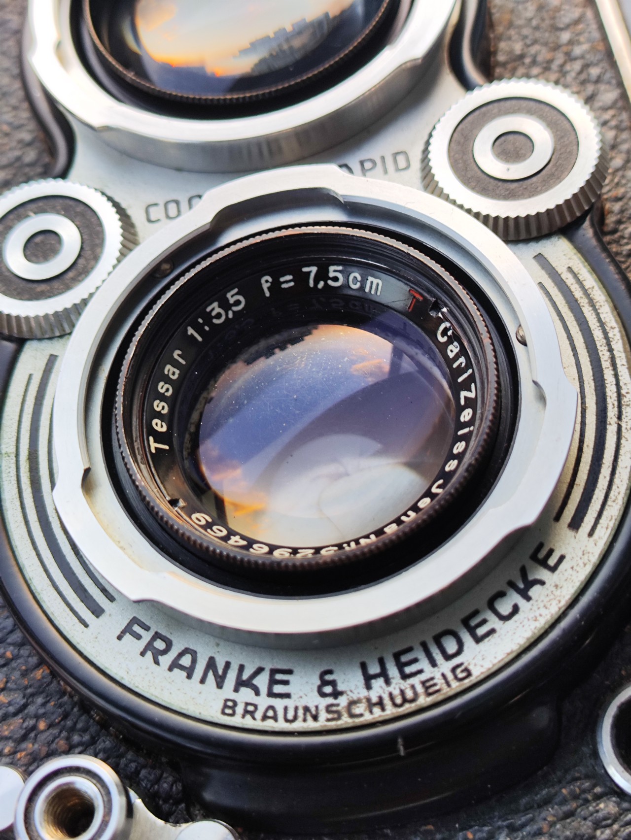 [Product=Camera][Brand=Rollei][Model=ROLLEIFLEX][SN=1121693][Date=20250205][MD5=7c94d08686f68e65adda6d4952e620c5].jpg