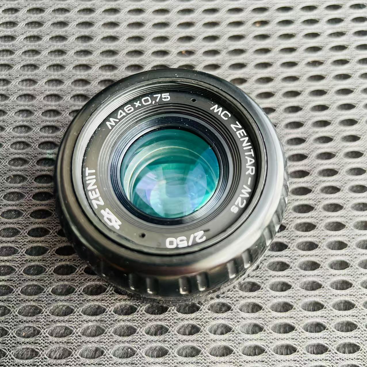 [Product=Lens][Brand=ZENIT][Model=MC ZENITAR-M2s][FocalLength=50][MaxAPT=2][Mount=M42][SN=01010449][Frame=135][Date=20250216][MD5=613ace126644f6a5036b8328d3ae21b8].jpg