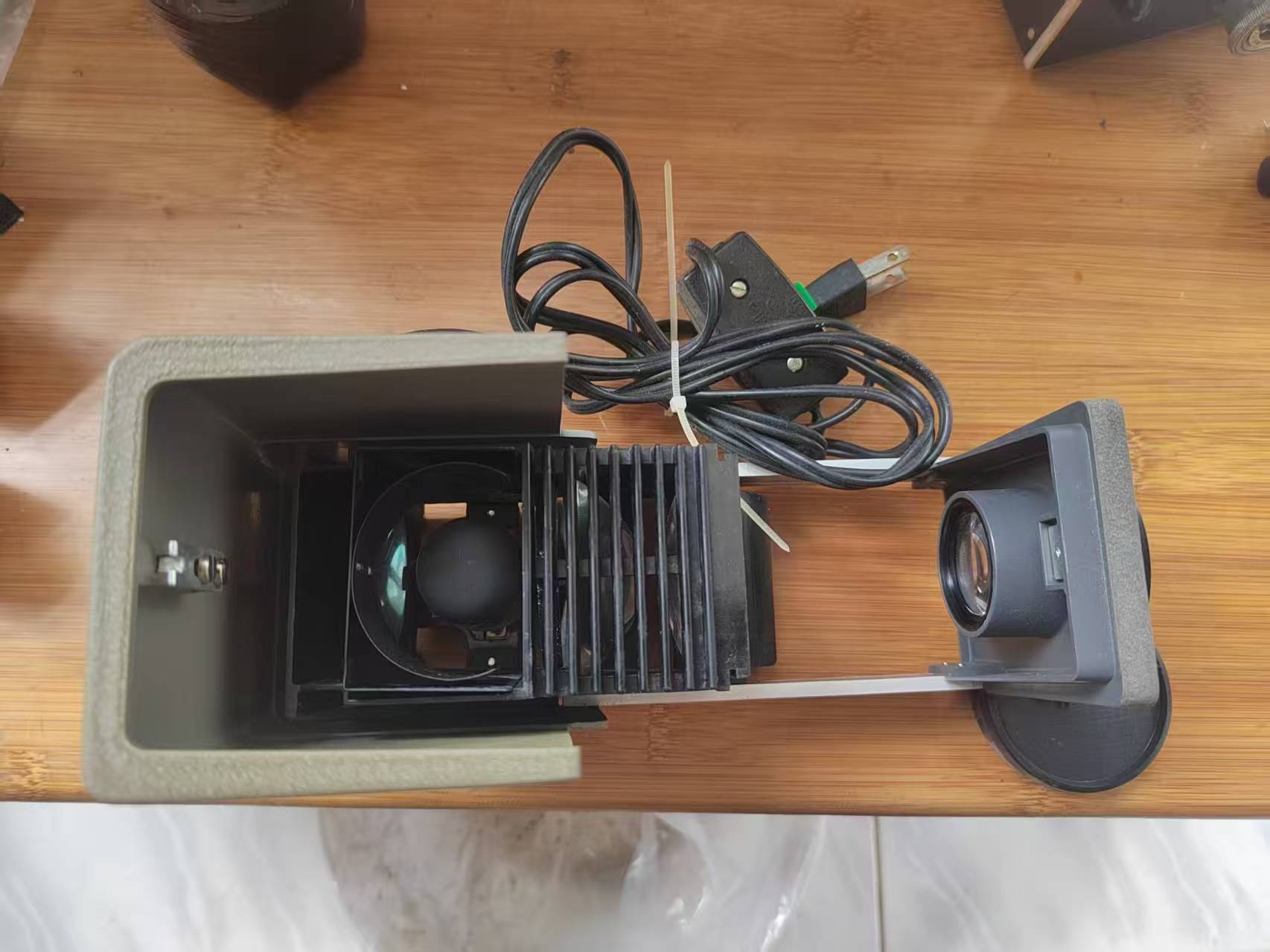 [Product=Projector][Brand=Minolta][Model=MINI-35][Date=20250304][MD5=83facc137b0d5f2bbb591c2c8a8b9972].jpg