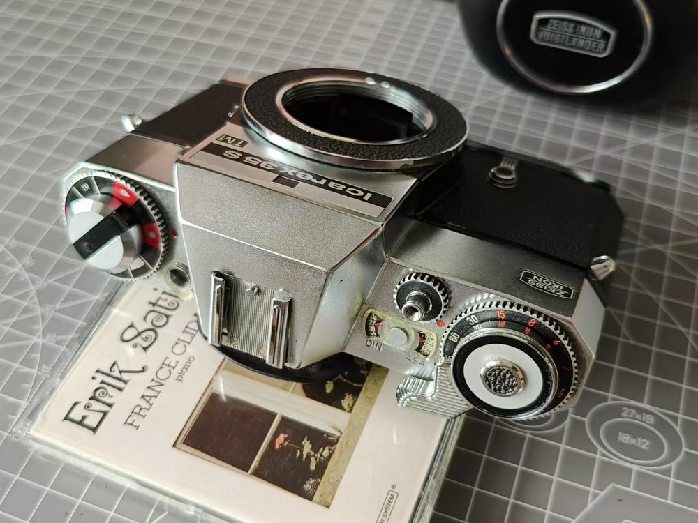 [Product=Camera][Brand=Zeiss Ikon][Model=Icarex 35 S][Date=20250307][MD5=c428e151834d6848511ca0fb8ec59c90].jpg