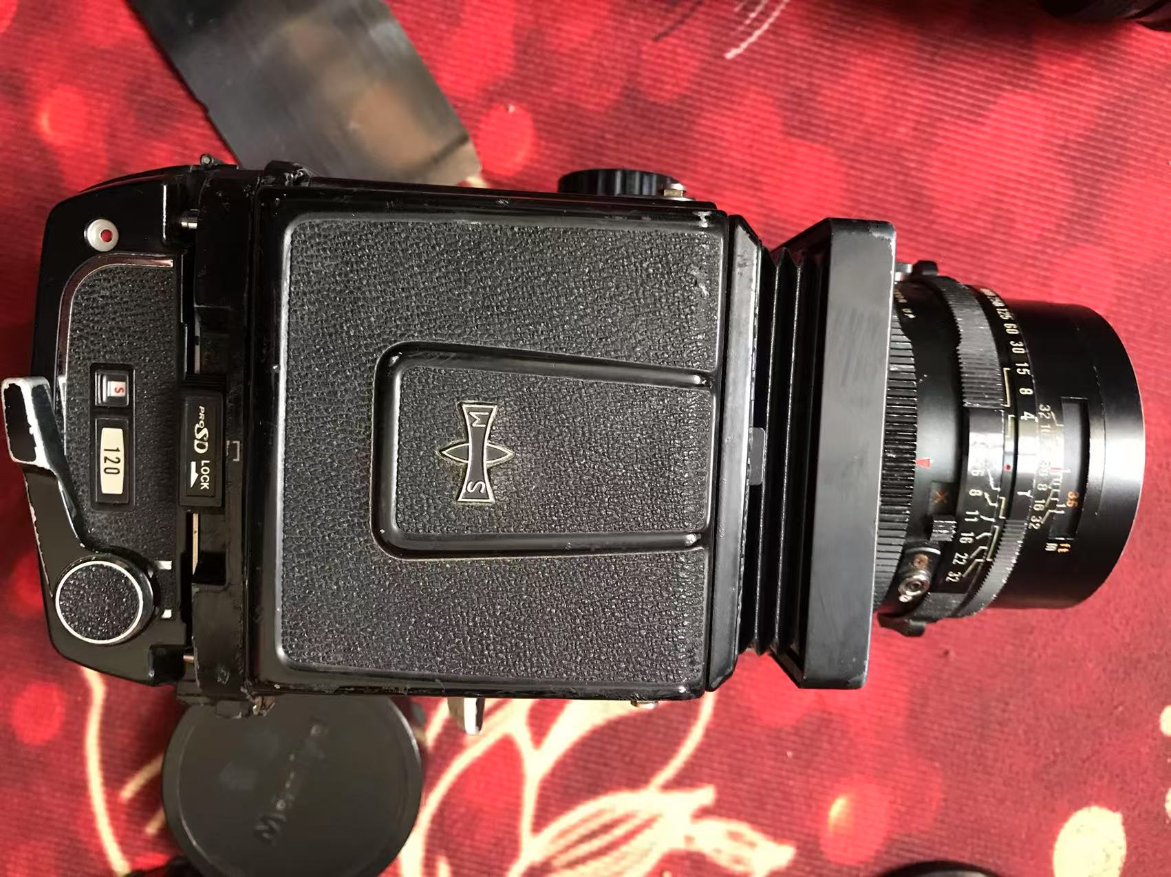 [Product=Camera][Brand=MAMIYA][Model=RB67 Professional SD][SN=AB1121][Date=20250312][MD5=5cc4c6eec2eb082bf77a4bf0ab9fb459].jpg